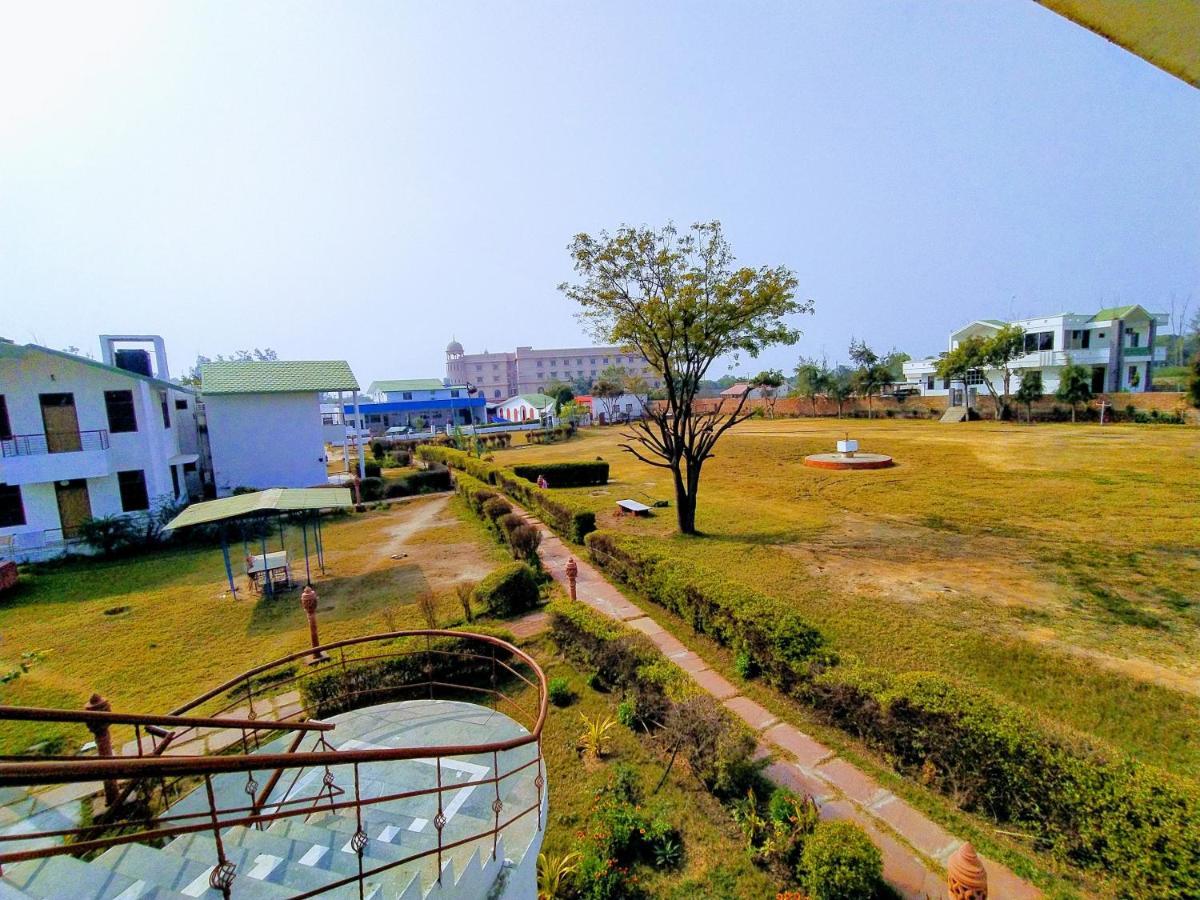 Swaraj Resorts Bharatpur Zewnętrze zdjęcie
